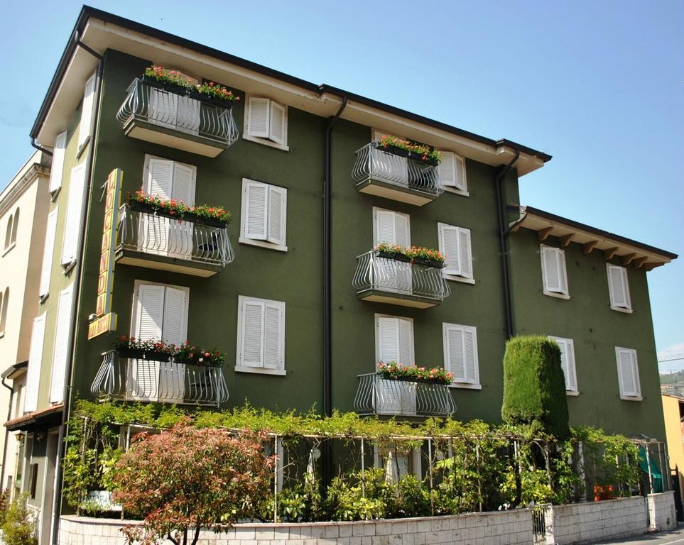 Albergo Alla Rocca 加尔达 外观 照片