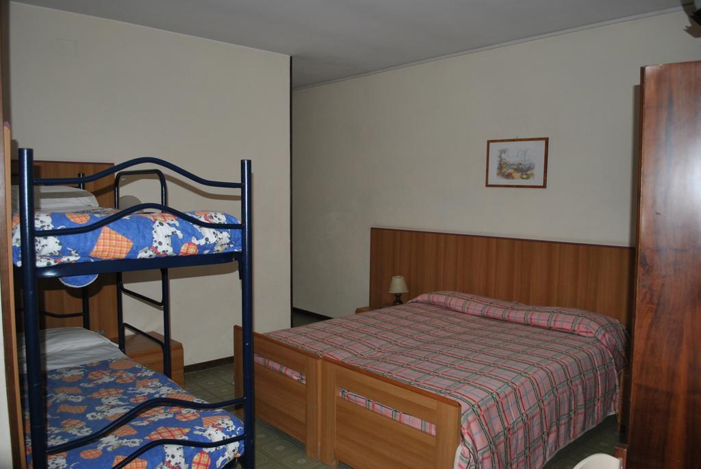 Albergo Alla Rocca 加尔达 客房 照片