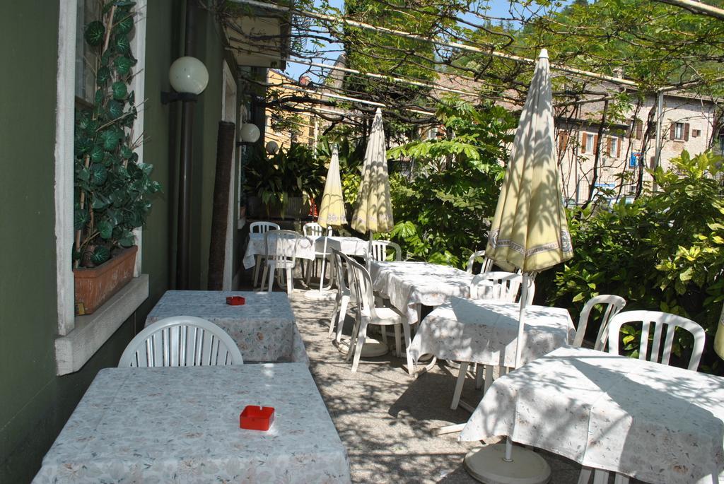Albergo Alla Rocca 加尔达 外观 照片